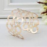 Dubai Fashion Jewelry 2015 Heart Hollow Bangle With Factory Direct Sale thumbnail-5