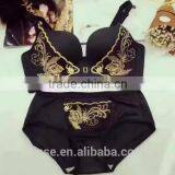 Charming Amazing Lace Underwear Fish Scale Pattern Bra Briefs Panties Set thumbnail-3