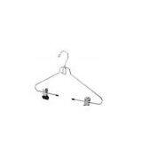 Matal Hanger With Clips thumbnail-1