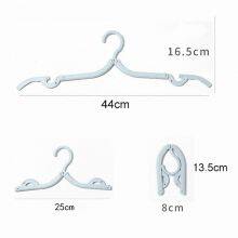4 Colors to Choose From Convenient Travel Folding Children Adult Plastic Hangers thumbnail-2