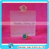 OEM acrylic jewelry display stand rings display favourable price high quality