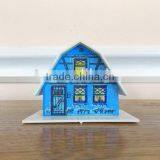 Alpine Vintage Plastic Christmas House thumbnail-2