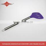 China Supplier Kitchen Utensil Slotted Silicone Spatula for New Products 2014 thumbnail-2