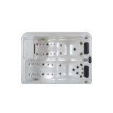 Jacuzzi Spa Bathtub thumbnail-1