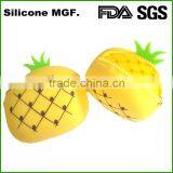 Custom Logo Printed Oval Soft Squeeze Silicone Coin Purse Made in China thumbnail-1