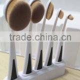 Stand Base 5pcs Toothbrush Set , White Handle Oval 5pcs Brush , Custom Logo Makeup Brushes