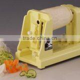 Easy Manual Turning Slicing Machine Tsumakiri Kun Katsuramuki Equipment for Carrot Tsuma thumbnail-1
