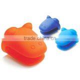GL-006 Lovely Animal Silicone Professional Oven Mitts thumbnail-1