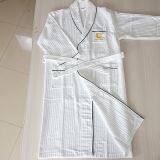 Professional High Quality White Waffle Bathrobe for Hotel thumbnail-4