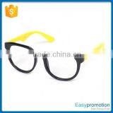 Two Tone Sunglasses With Factory Price, Cheap Price Sunglasses From Yiwu thumbnail-2