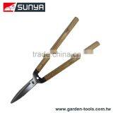 Wooden Long Handle Garden Tools Pruning Hedge Shears thumbnail-1
