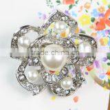 Beautiful Decorative Modern Crystal and Pearl Flower Rhinestone Brooch J032917Y