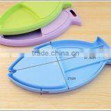 Plastic Fish Shape Cutting Board thumbnail-2