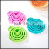 Portable Silicone Foldable Funnel Manufacturer/candy Color Silicone Folding Hopper for Sale/silicone Foldable Funnel thumbnail-2