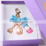 High Quanlity Fashion Key Chain Boutique in Paris, France Eiffel Tower Cake Influx of Goods Macarons Metal Keychain With Box thumbnail-4