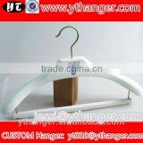 YY0526 Manufactory Custom Fancy White Wooden Coat Hanger thumbnail-5