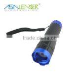 Emergency Q3 Zoom Adjustable Led Flashlight thumbnail-1