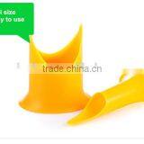 Kichen Hand Tool Chili and Tomato Plastic Corer thumbnail-6