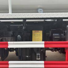 Highly Effective Sewer Cleaning Trucks Isuzu Sewage Suction Truck thumbnail-1