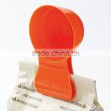 Scoop & Clip / Scoop N' Clip/pet Food Scoop and Clip thumbnail-6