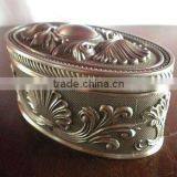 Metallic Jewellry Box Oval Shaped thumbnail-1