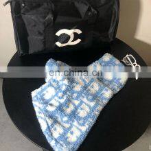 Japanese 2022 Branded Fashion Fancy Custom Warm Wholesale Designer Luxury Winter Dog Clothes thumbnail-2
