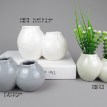 Ceramic Vase thumbnail-1