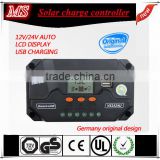 professional 12/24v auto 15A solar charge controller with LCD display