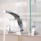 Single Handle With Single Hole Lead Free Kitchen Faucet With Sidespray, Polished Chrome thumbnail-2