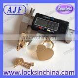New Brand Golden Love Padlock for Valentines Promotion thumbnail-4