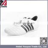 UWIN Handsome Black Strips Kids Taekwondo Shoes thumbnail-1