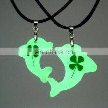Clover Luminous Couple Necklace 2pcs Heart Shape Pendant Necklace Glowing In The Dark Lovers Jewelry Rope Long Necklace thumbnail-5