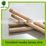 2016 Manufacturer varnished shovel handles smooth surface wooden mop handle for garden tools