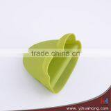 Funny Silicon Crocodile Pattern Oven Gloves ,heat Resistant Silicone Kitchen Utensils Gloves thumbnail-3