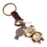 Punk Keyholder Handmade Leather Keychain Cute Retro Cartoon Pig Pendant Keychain thumbnail-3