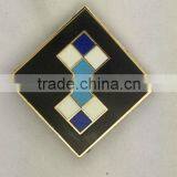 Custome metal gift epola badge / imitation lapel pins check pattern tartan design