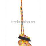 High Quality Household Cleaning Printing Plastic Dustpan With Long Handle thumbnail-4