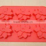 Practical Flower Shape Silicone Bakeware thumbnail-1