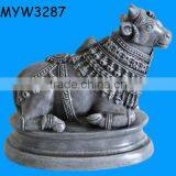 Slivery OX Lord Krishna Statue Resin Radha Krishna Bronze Large Animal Statues thumbnail-1