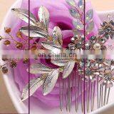 Hot Sale Rhinestone Leaf Shaped Wedding Hair Comb for Women thumbnail-3