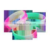 2016 Custom Logo Printed Glow in the Dark Silicone Wristbands thumbnail-5