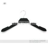 The Empty Plastic Big Shoulder Hanger ,plastic Suit Hanger,smooth Matt Finishing,logo Workable thumbnail-1