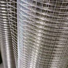 Hot Dipped Galvanized Welded Wire Mesh Rolls for Construction and Fencing thumbnail-5