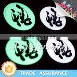 Round Imitation Rhodium Plating Glow in The Dark With Printed Chinese Symbols Wholesale Charms thumbnail-1