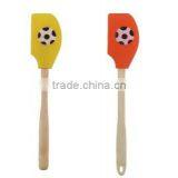 Wooden Handle Silicone Spatula for Cake thumbnail-1