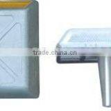 Aluminum Road Studs thumbnail-1