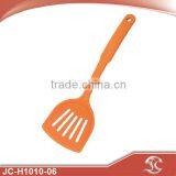 FDA LFGB Standard Customized Chinese Nylon Slotted Turner