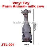 Vinyl Mich Cow Toy thumbnail-1