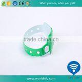 Waterproof Vinyl RFID Wristband/Bracelet for Event thumbnail-2