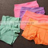 Women Color Contrast Waistband Skinny Sports Yoga Shorts With Two Side Pocket thumbnail-2